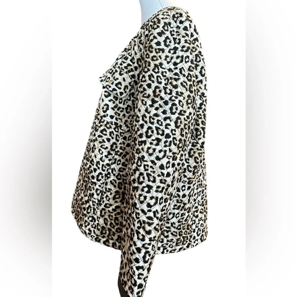Chico’s Quilted Leopard Skin Commuter Town & Country Jacket - Picture 5 of 6